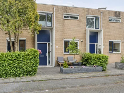 Tussenwoning te koop: Turfdragerstraat 15, Schoonhorst Zwolle