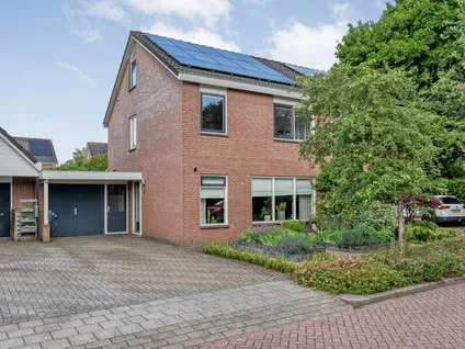 Tussenwoning te koop: Turfslag 27, Nieuwleusen Centrum-zuid Nieuwleusen