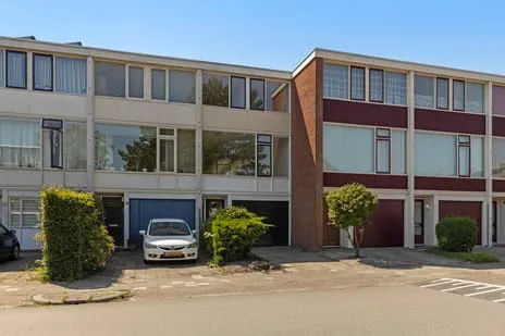Tussenwoning te koop: Turkooisstraat 18, Vinkhuizen-Noord Groningen