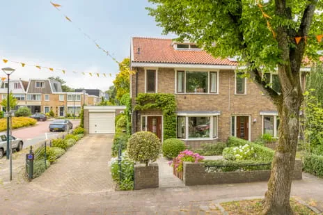 Hoekwoning te koop: Tweeboomlaan 105, Hoorn Noord - Buurt 12 01 Hoorn