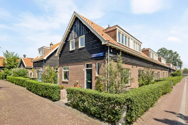 Hoekwoning te koop: Tweede Disteldwarsstraat 2, Van der Pekbuurt Amsterdam