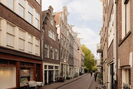 Tussenwoning te koop: Tweede Boomdwarsstraat 10, Anjeliersbuurt-Noord Amsterdam