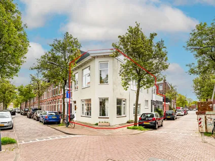 Hoekwoning te koop: Tweede Vooruitgangstraat 1, Oude Amsterdamsebuurt Haarlem