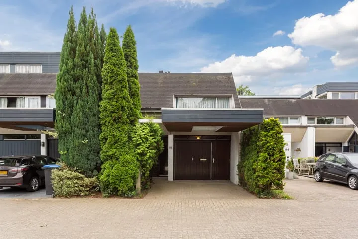 Tussenwoning te koop: Tweelingenlaan 66, Luytelaer Eindhoven