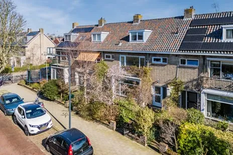 Tussenwoning te koop: Uhlenbeckkade 15, Professorenwijk-Oost Leiden