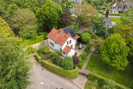 Vrijstaande woning te koop: Uiterdijk 2, Verspreide huizen Oostzijde Geldermalsen