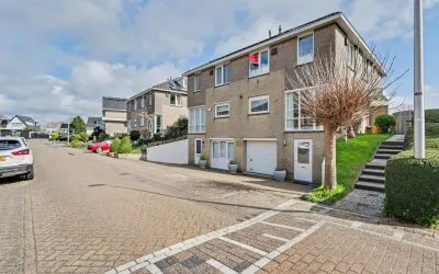 Twee-onder-één-kap te koop: Uiterwaard 91, Uiterwaard Moordrecht