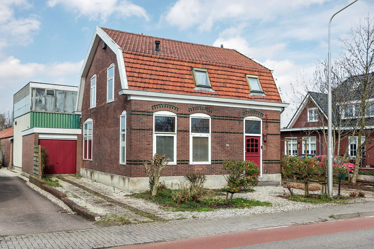Vrijstaande woning te koop: Uiterweg 126, Aalsmeer