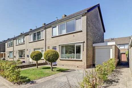 Hoekwoning te koop: Ulbe van Houtenstrjitte 22, Gytsjerk Gytsjerk