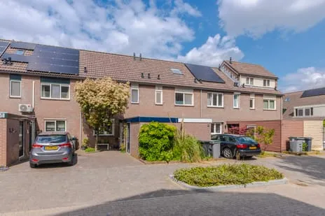 Tussenwoning te koop: Ulkenpad 56, Zilverkamp 4e fase Huissen