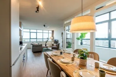 Appartement te huur: Ungerplein 2B12, Rotterdam