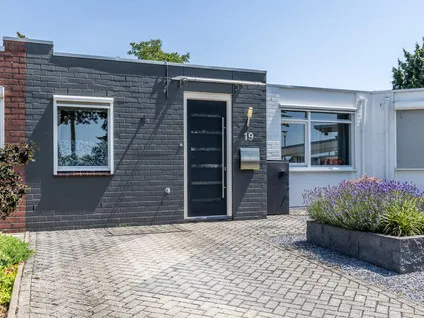 Terraced house for sale: Unicefplantsoen 19, Heerlerheide Kom Heerlen