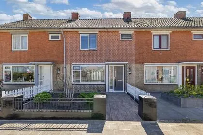 Tussenwoning te koop: Ureterperend 14, De Bouwen noord Drachten