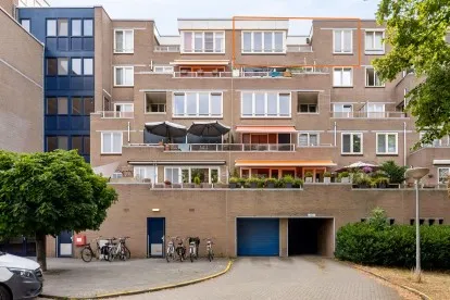 Appartement te koop: Urkwal 100, Stedenwijk Midden-oost Almere