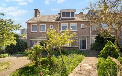 Tussenwoning te koop: Ursulaland 59, Landen 'S-Gravenhage