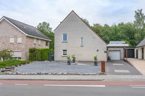 Vrijstaande woning te koop: Uterweg 37, Uterweg Heerlen