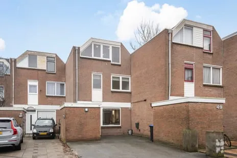 Tussenwoning te koop: Utrechtlaan 47, Hoevenbuurt Vlaardingen