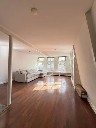 Appartement te huur: Utrechtsedwarsstraat 151-3, Utrechtsebuurt-Zuid Amsterdam