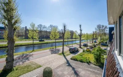 Tussenwoning te koop: Vaart N.Z. 176, Landgoed Lariks Assen