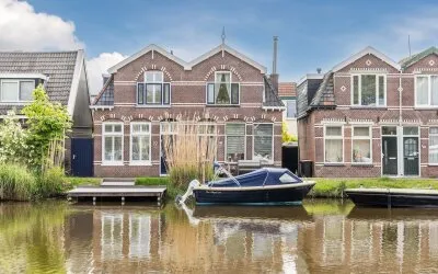Twee-onder-één-kap te koop: Vaartdijk 18, Industriebuurt Wormerveer