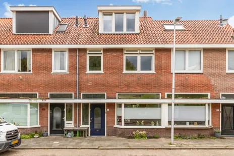 Tussenwoning te koop: Vaartscherijnstraat 46, Oud Hoograven-Noord Utrecht