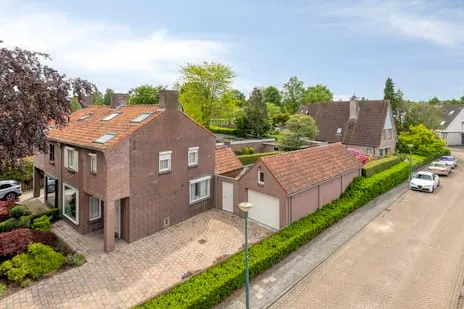 Twee-onder-één-kap te koop: Vaartstraat 78, Loonse Vaart Kaatsheuvel