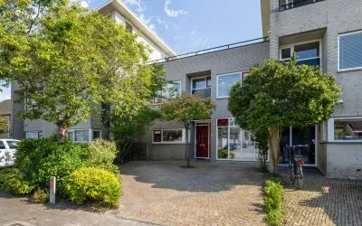 Tussenwoning te koop: Vaartuigenlaan 47, Molenvliet-West Woerden