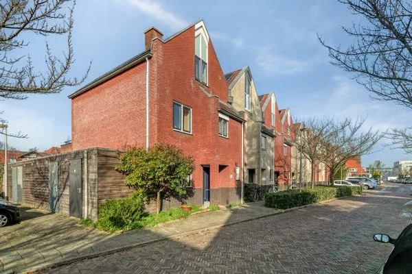 Hoekwoning te koop: Vaartweg 13A, Hooftlaan Bussum