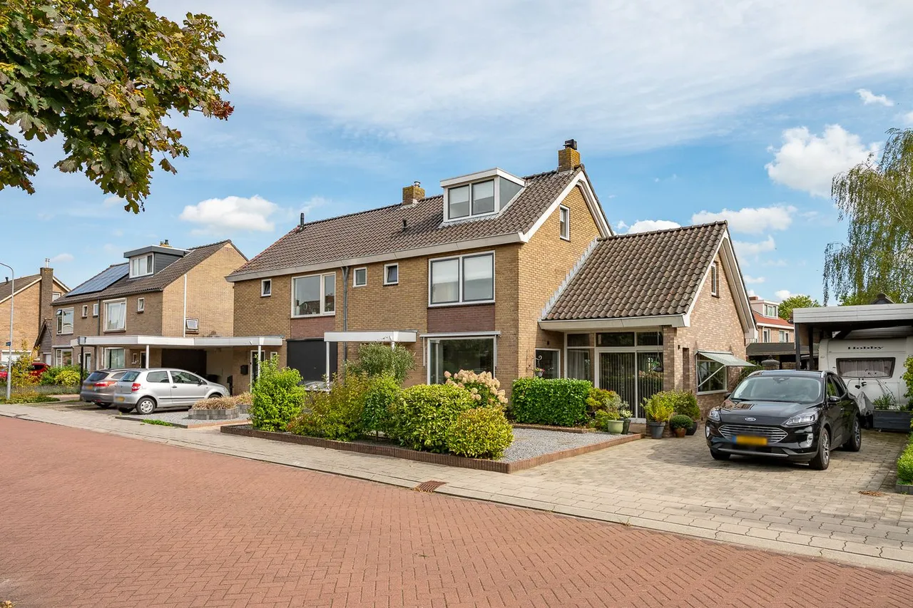 Hoekwoning te koop: Vackenordestraat 76, Elburg