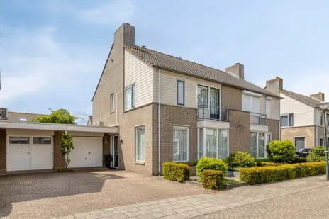 Tussenwoning te koop: Valandil 19, Genoenhuis Geldrop