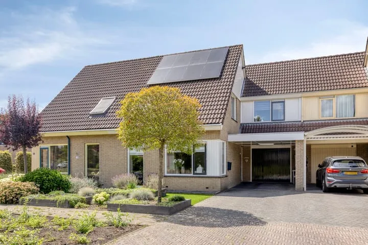 Tussenwoning te koop: Valderseweg 31, Dwingeloo Dwingeloo