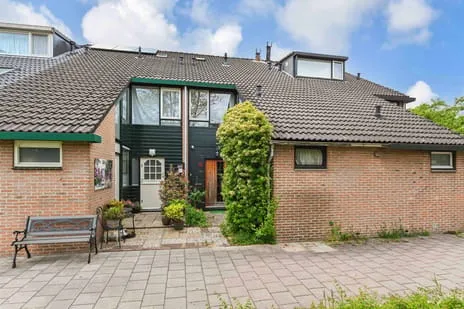 Tussenwoning te koop: Valenberg 15, Meerzicht-West Zoetermeer