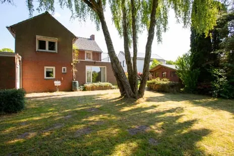Vrijstaande woning te koop: Valensplein 1, Hoogeloon Hoogeloon