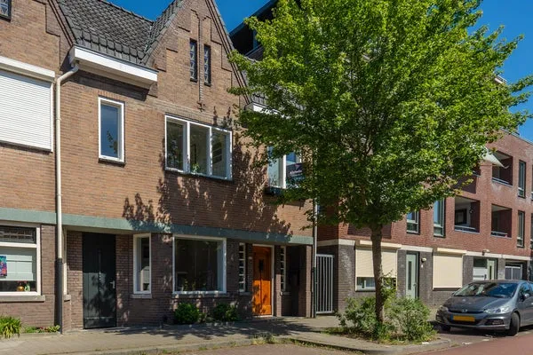 Hoekwoning te koop: Valentijnstraat 14, Hoefstraat Zuid Tilburg