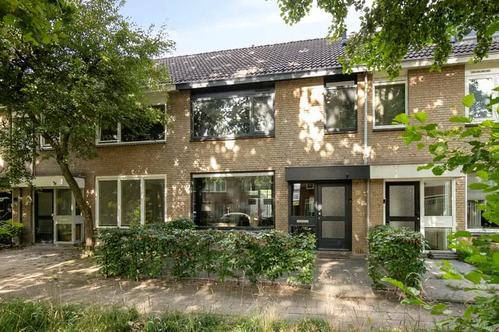 Terraced house for sale: Valeriaanlaan 42, Scherpenzeel Scherpenzeel (Ge)