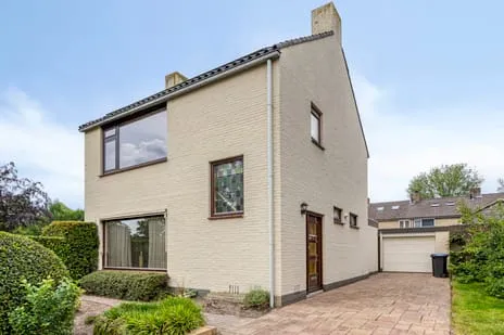 Detached house for sale: Valeriuslaan 25, Kroeven-Noordoost Roosendaal