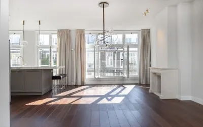 Appartement te huur: Valeriusstraat 137-3, Amsterdam