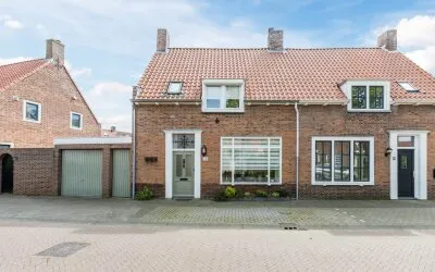 Twee-onder-één-kap te koop: Valeriusstraat 18, Warande-West Bergen Op Zoom