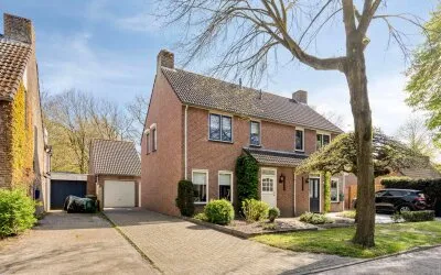 Twee-onder-één-kap te koop: Valkenaar 10, Hooge Mierde Hooge Mierde