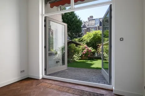 Tussenwoning te huur: Valkenboslaan 141, 'S-Gravenhage
