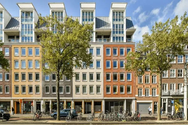 Woning te huur: Valkenburgerstraat, Uilenburg Amsterdam