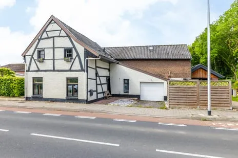 Hoekwoning te koop: Valkenburgerweg 38, Wijlre Wijlre