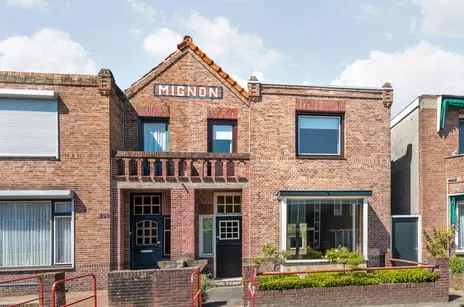 Twee-onder-één-kap te koop: Valkenierslaan 205, Blauwe Kei Breda