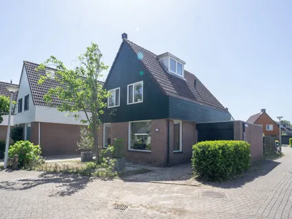 Vrijstaande woning te koop: Valkenierstraat 37, 't Rak-Zuid Alkmaar