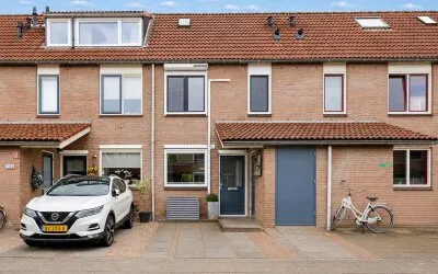 Tussenwoning te koop: Valkenkamp 137, Valkenkamp Maarssen