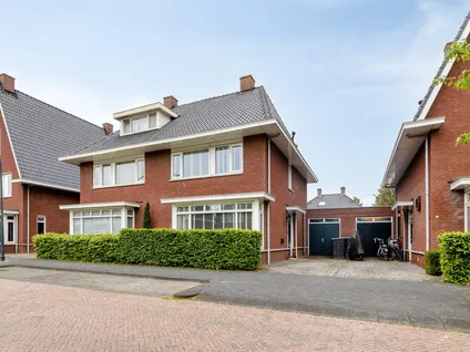 Tussenwoning te koop: Valkenswaardstraat 60, Koolhoven Noord Tilburg