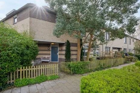 Tussenwoning te koop: Valkeweg 3, Bijdorp Voorschoten