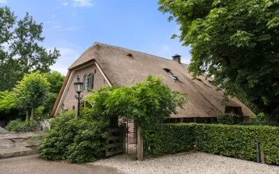 Twee-onder-één-kap te koop: Valkseweg 198, Buitengebied Barneveld Barneveld