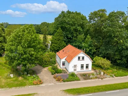 Vrijstaande woning te koop: Valkstraat 17, Verspreide huizen Worsum Overasselt