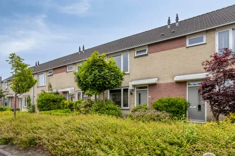 Tussenwoning te koop: Valkstraat 32, Het Eiland Sneek